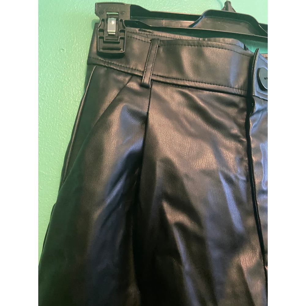 ZARA XS Pleather Capris - Picture 3 of 8